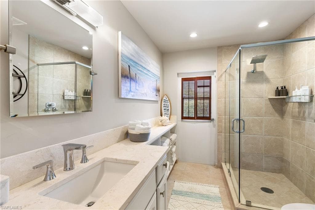 2140 Shad Ct, Naples, FL 34102-44