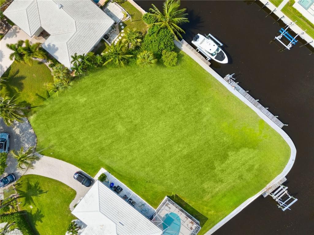 2140 Shad Ct, Naples, FL 34102-4