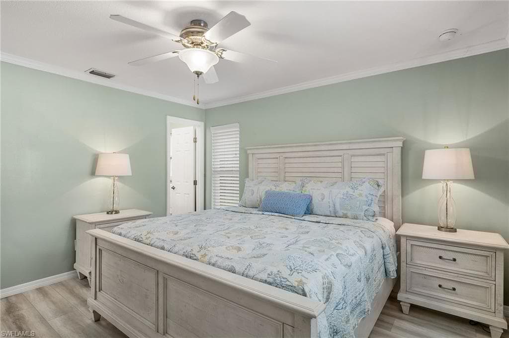 629 95th Ave N, Naples, FL 34108-14