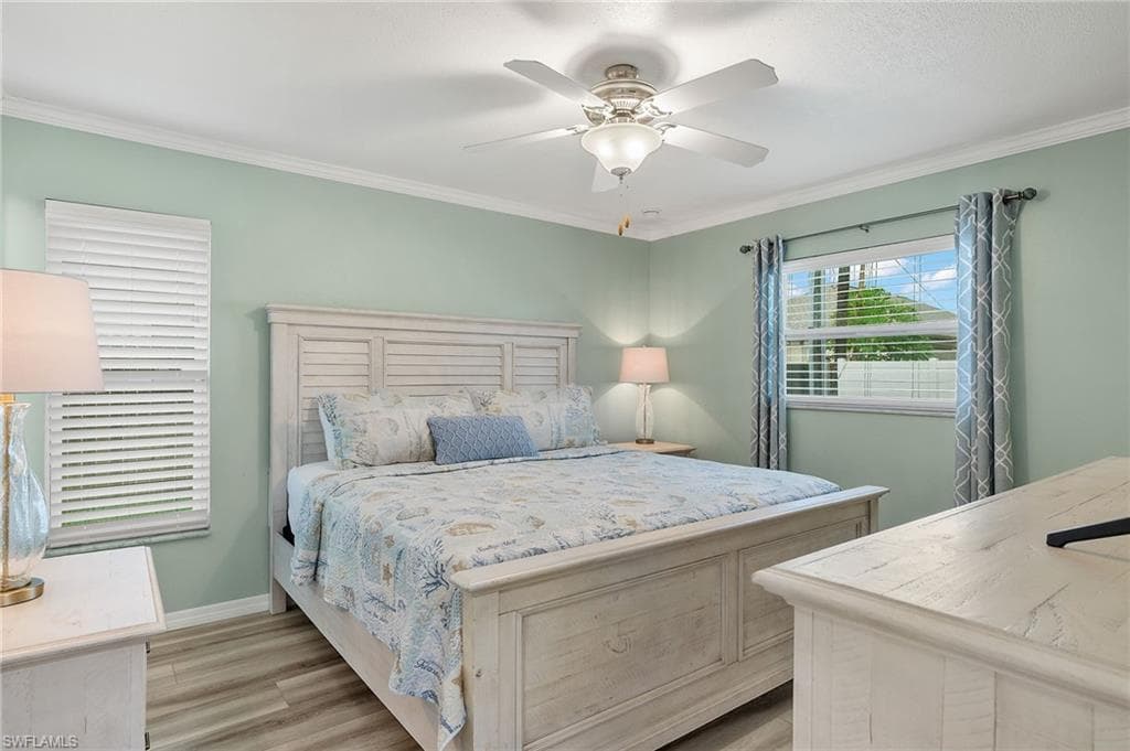 629 95th Ave N, Naples, FL 34108-15