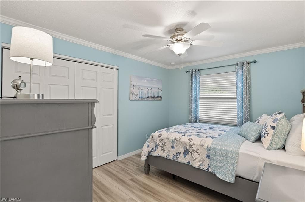 629 95th Ave N, Naples, FL 34108-19