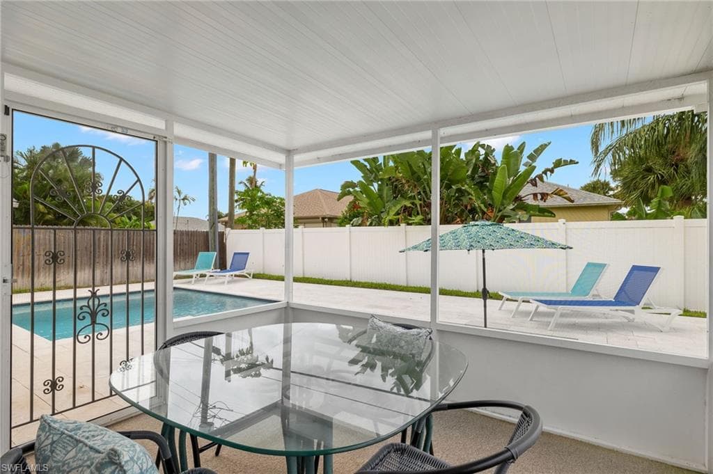 629 95th Ave N, Naples, FL 34108-22