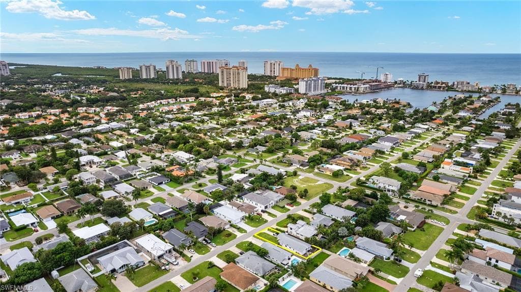 629 95th Ave N, Naples, FL 34108-26