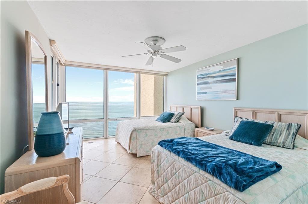 4651 Gulf Shore Blvd N 1202, Naples, FL 34103-21