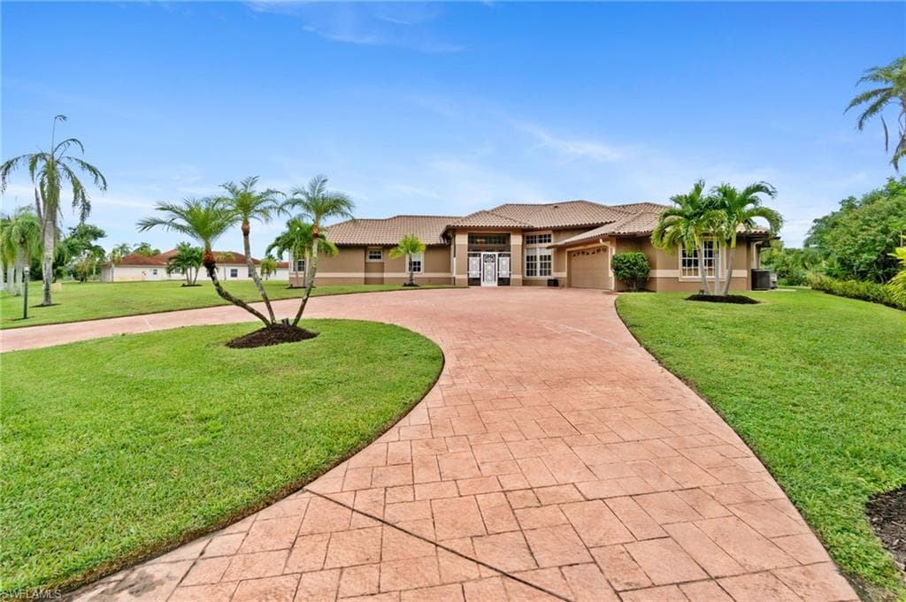 24869 Quixote Ave, Bonita Springs, FL 34135-3