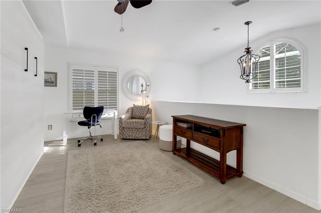 7074 Barrington Cir 202, Naples, FL 34108-7