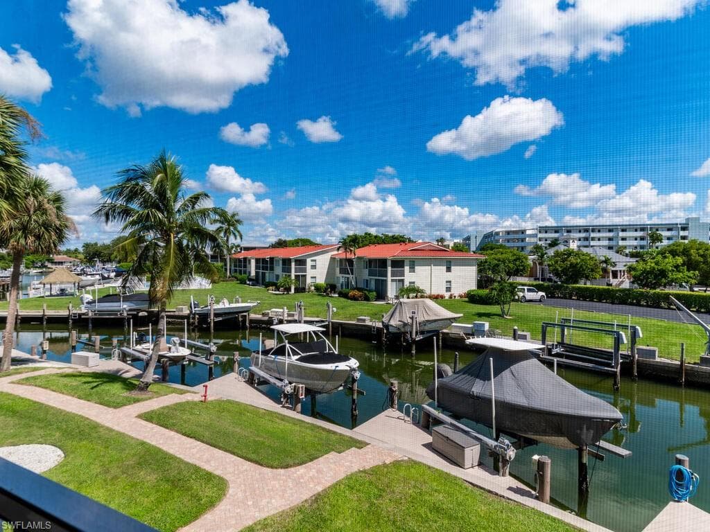 1105 Gayer Way A-202, Marco Island, FL 34145-19
