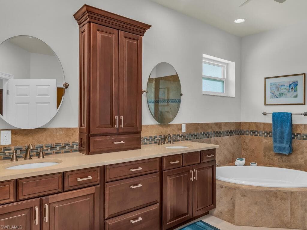 1105 Gayer Way A-202, Marco Island, FL 34145-23