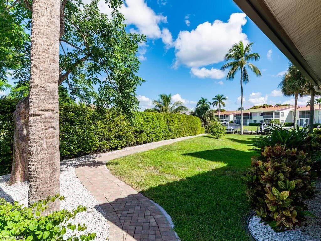 1105 Gayer Way A-202, Marco Island, FL 34145-33
