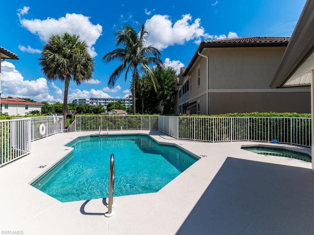 1105 Gayer Way A-202, Marco Island, FL 34145-36