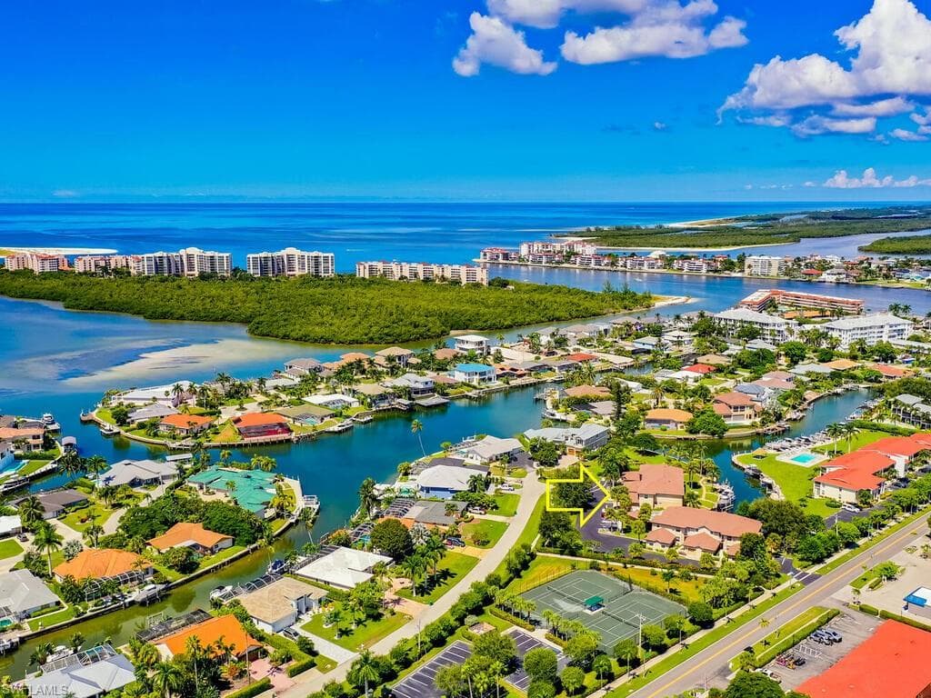 1105 Gayer Way A-202, Marco Island, FL 34145-41