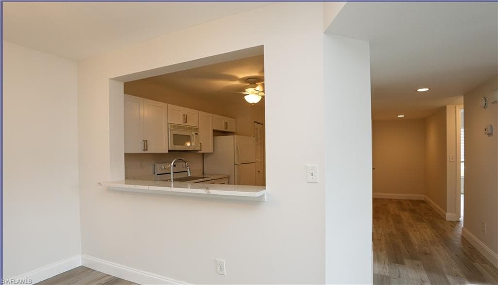 717 Landover Cir 101, Naples, FL 34104-16