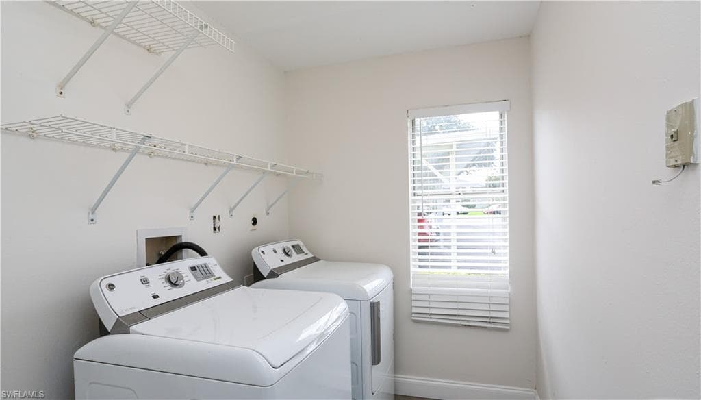 717 Landover Cir 101, Naples, FL 34104-31