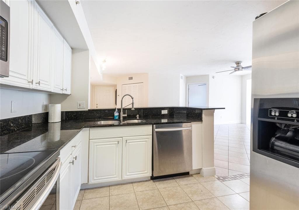 8225 Ibis Club Dr 211, Naples, FL 34104-16