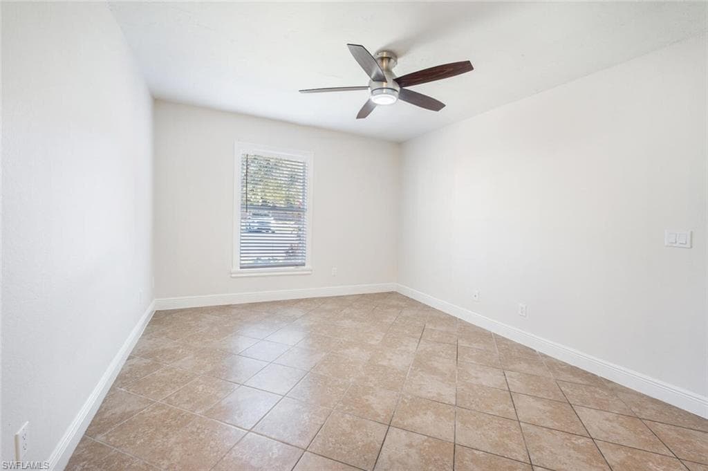 8225 Ibis Club Dr 211, Naples, FL 34104-19