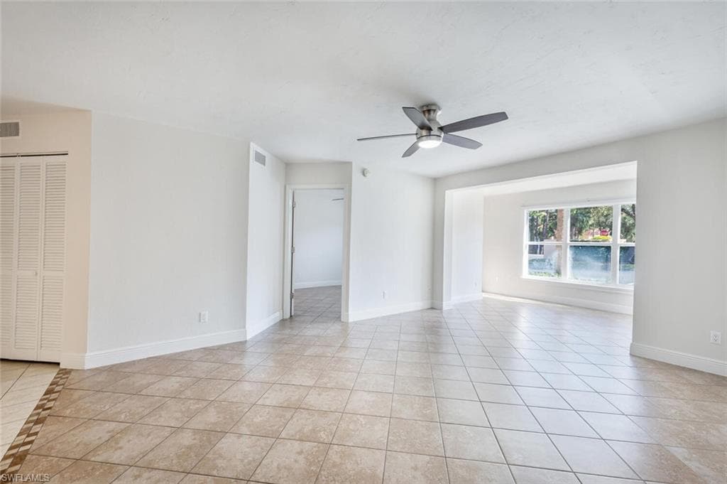 8225 Ibis Club Dr 211, Naples, FL 34104-6