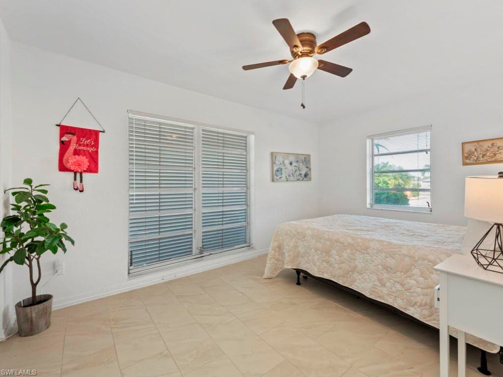 1258 Jamaica Rd, Marco Island, FL 34145-19
