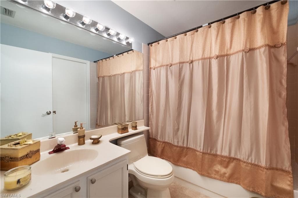 1250 Jardin Dr, Naples, FL 34104-14