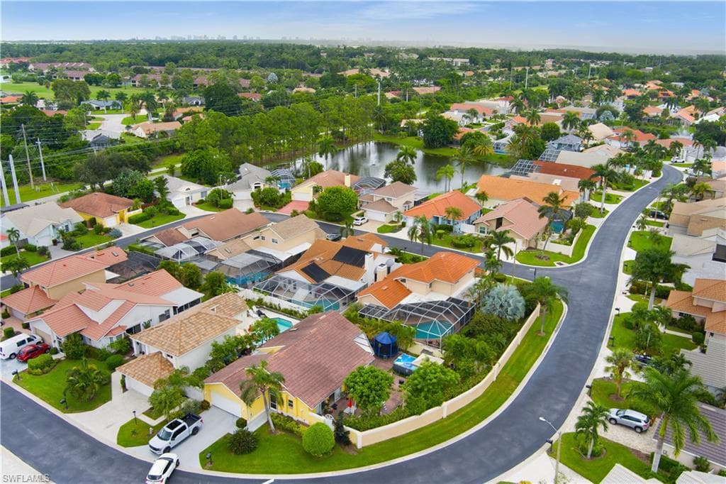 1250 Jardin Dr, Naples, FL 34104-4