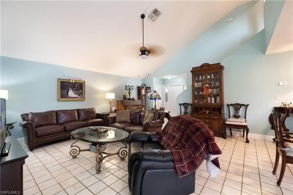 1250 Jardin Dr, Naples, FL 34104-6