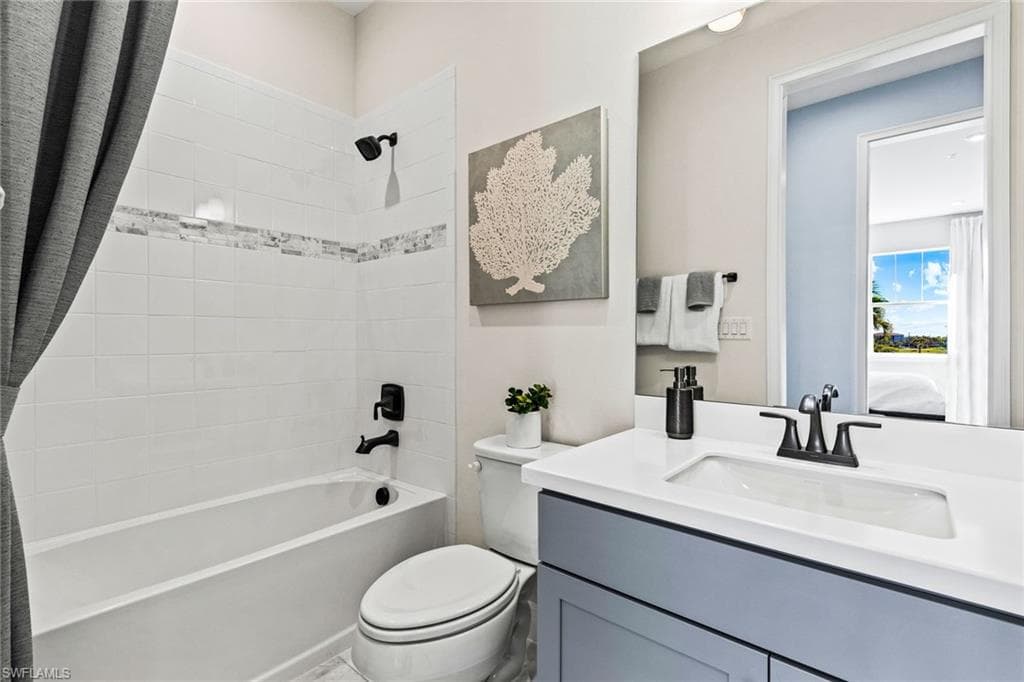 4646 Arboretum Cir 201, Naples, FL 34112-18