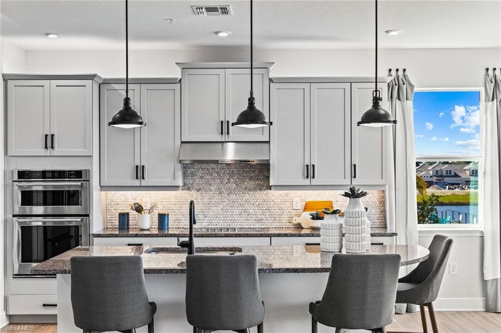 4646 Arboretum Cir 201, Naples, FL 34112-5