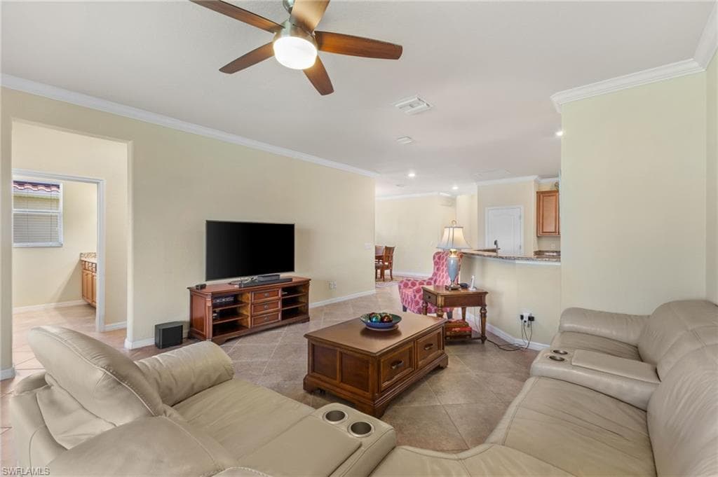 2255 Vermont Ln, Naples, FL 34120-16