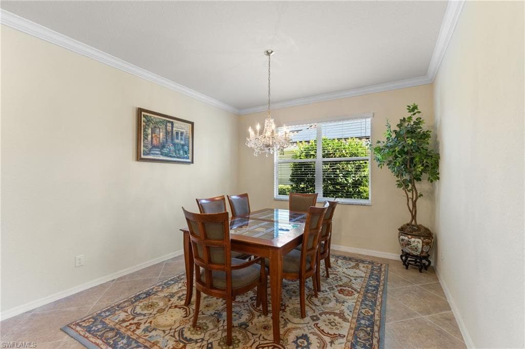 2255 Vermont Ln, Naples, FL 34120-21