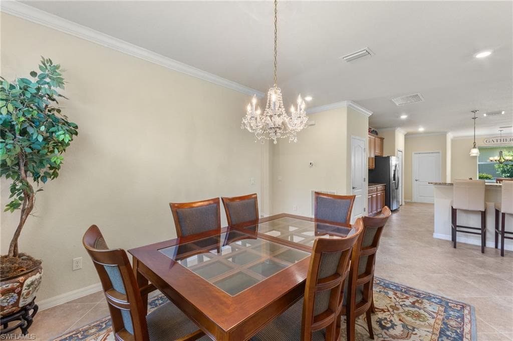2255 Vermont Ln, Naples, FL 34120-22