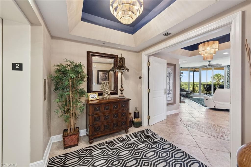 1060 Borghese Ln 206, Naples, FL 34114-3