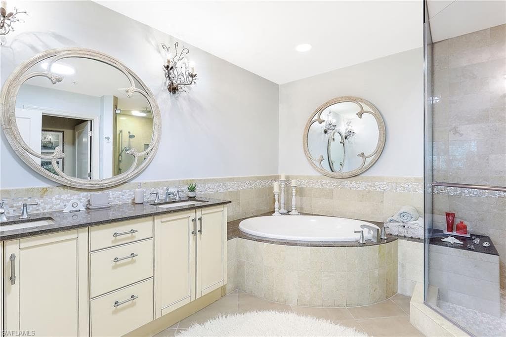 9115 Strada Pl 5301, Naples, FL 34108-14