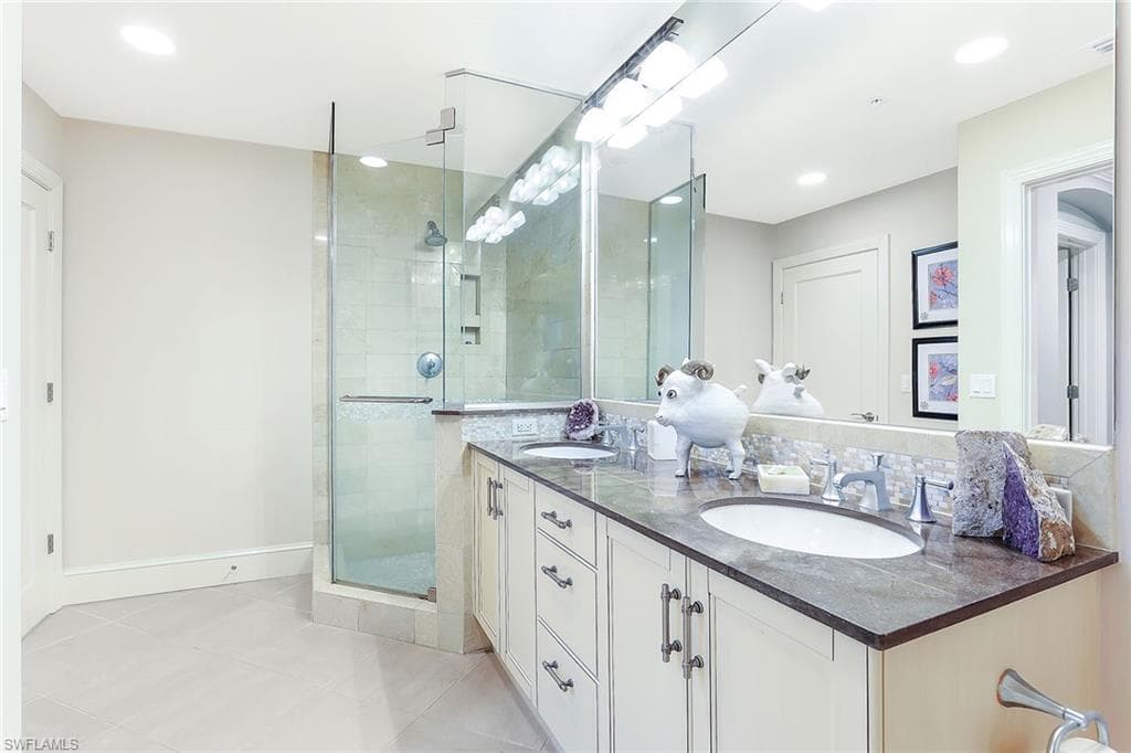 9115 Strada Pl 5301, Naples, FL 34108-17