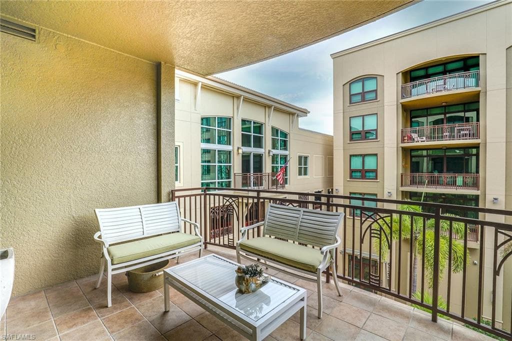 9115 Strada Pl 5301, Naples, FL 34108-19