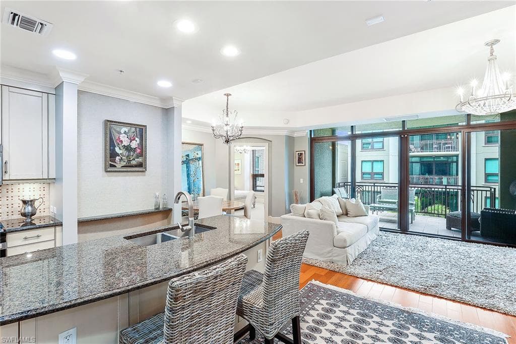 9115 Strada Pl 5301, Naples, FL 34108-2