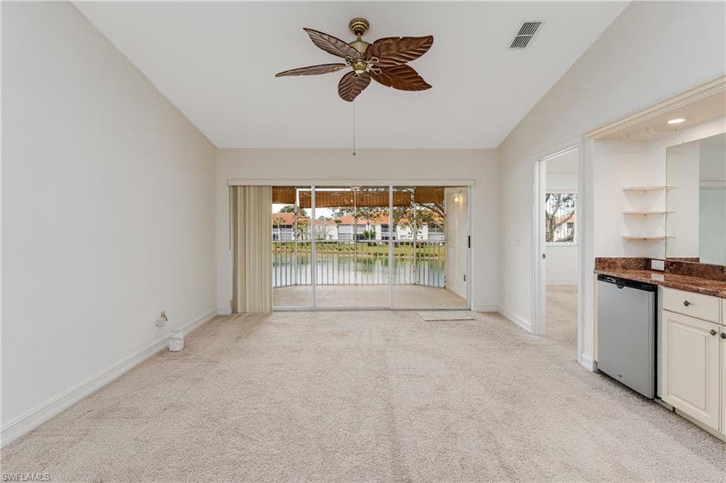 655 Luisa Ln 4, Naples, FL 34104-24