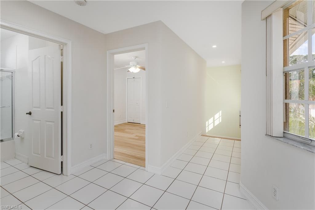 655 Luisa Ln 4, Naples, FL 34104-29