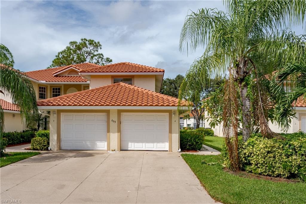 655 Luisa Ln 4, Naples, FL 34104-32