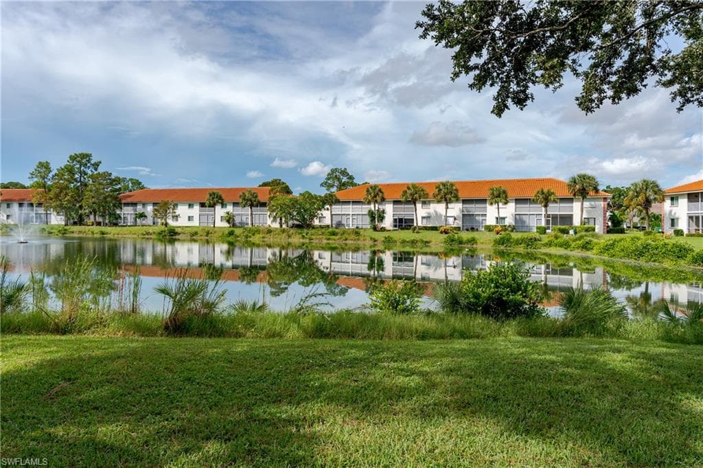 655 Luisa Ln 4, Naples, FL 34104-38