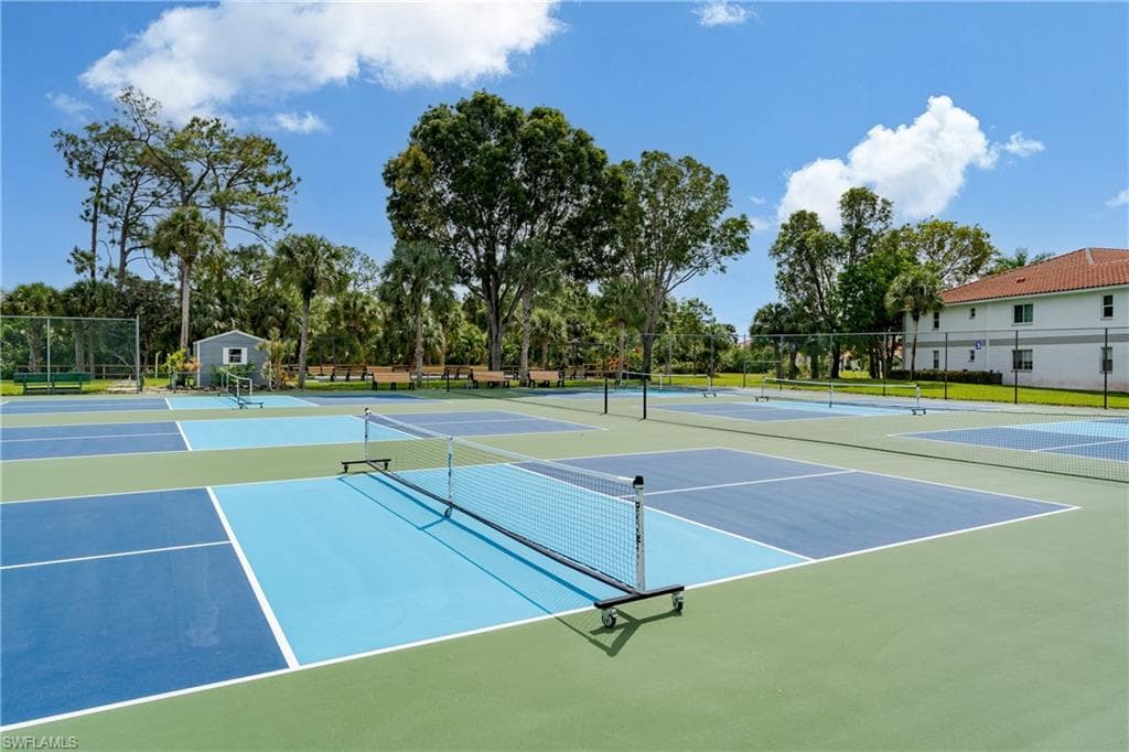 655 Luisa Ln 4, Naples, FL 34104-43