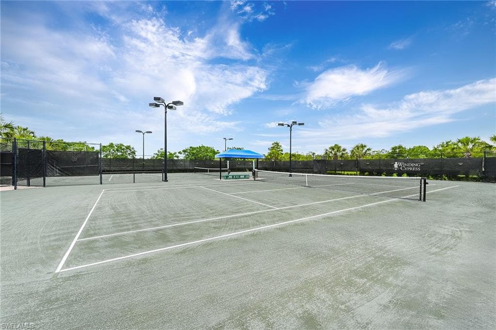 7638 Jacaranda Ln, Naples, FL 34114-40