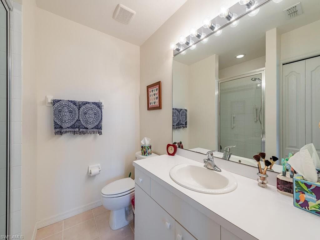 2875 Cypress Trace Cir 8-101, Naples, FL 34119-8
