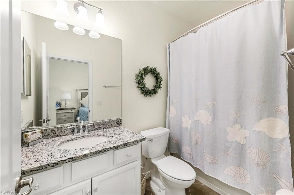 1613 Vizcaya Ln, Naples, FL 34113-21