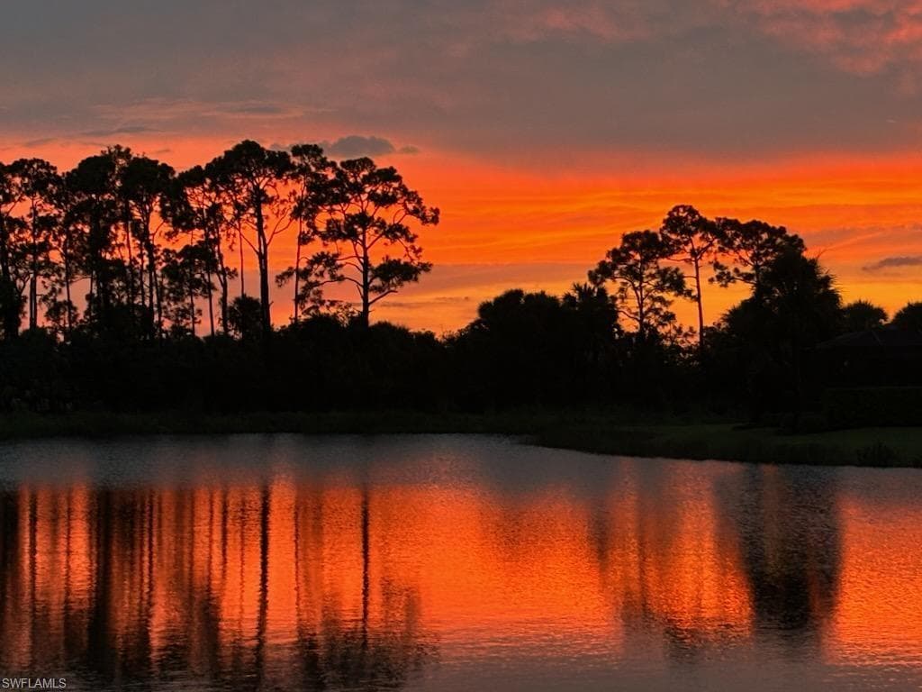 1613 Vizcaya Ln, Naples, FL 34113-26