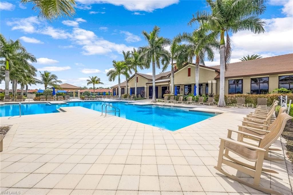 1613 Vizcaya Ln, Naples, FL 34113-28