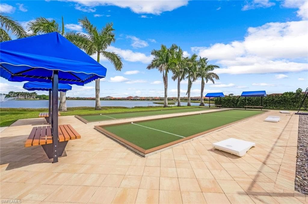 1613 Vizcaya Ln, Naples, FL 34113-30
