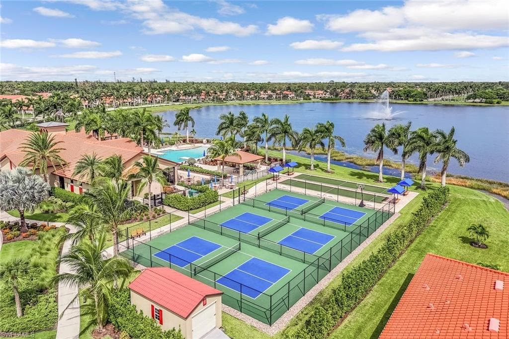 1613 Vizcaya Ln, Naples, FL 34113-33