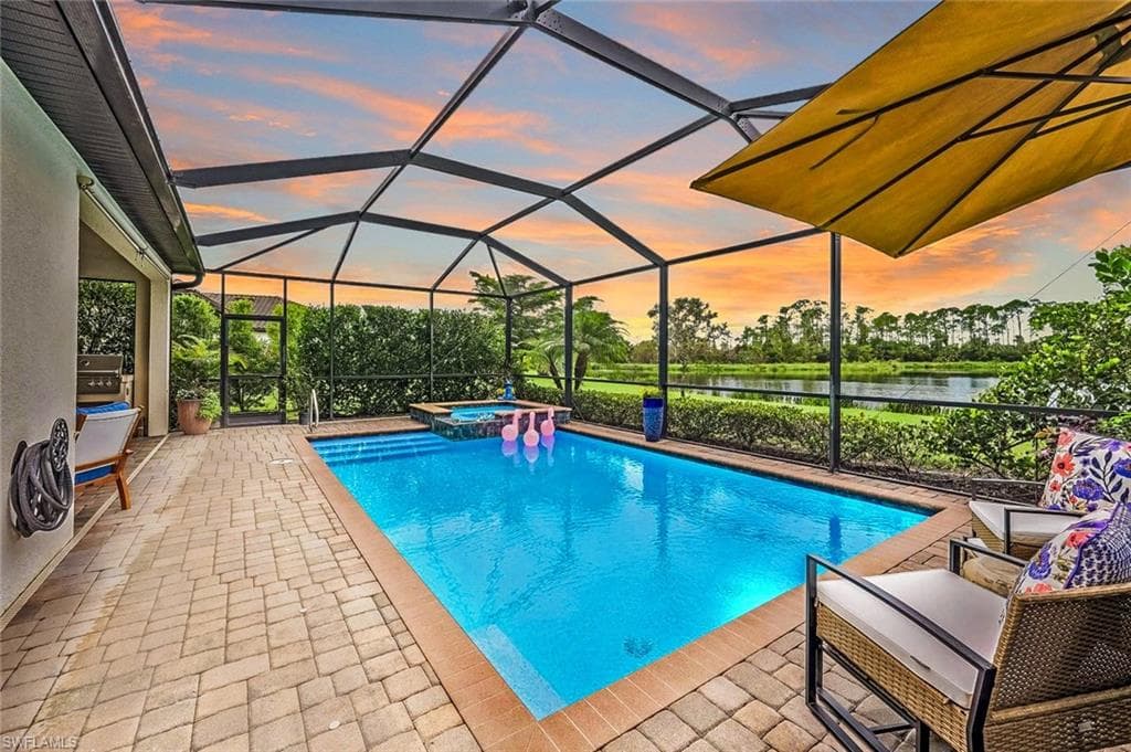 1613 Vizcaya Ln, Naples, FL 34113-4