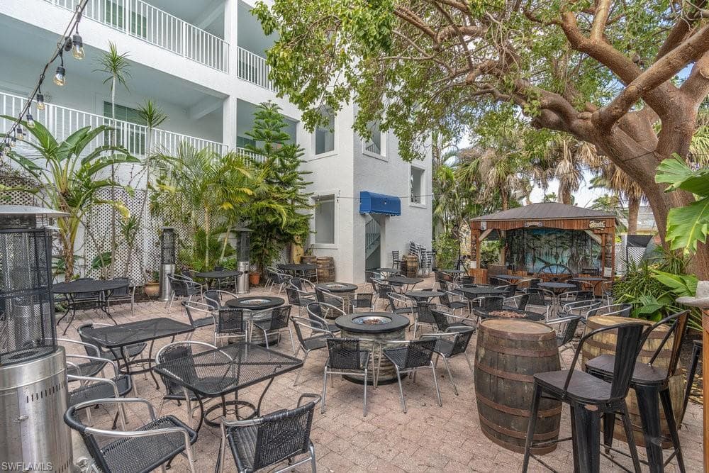 10 Tampa Pl 203, Marco Island, FL 34145-36