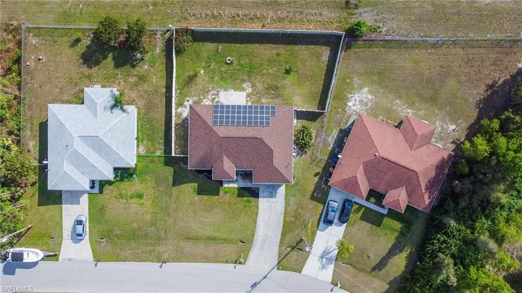 431 Boleyn Cir, Lehigh Acres, FL 33974-5