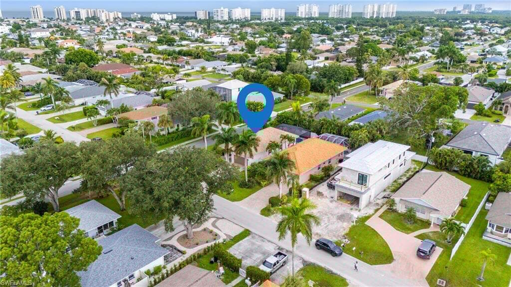 603 104th Ave N, Naples, FL 34108-6